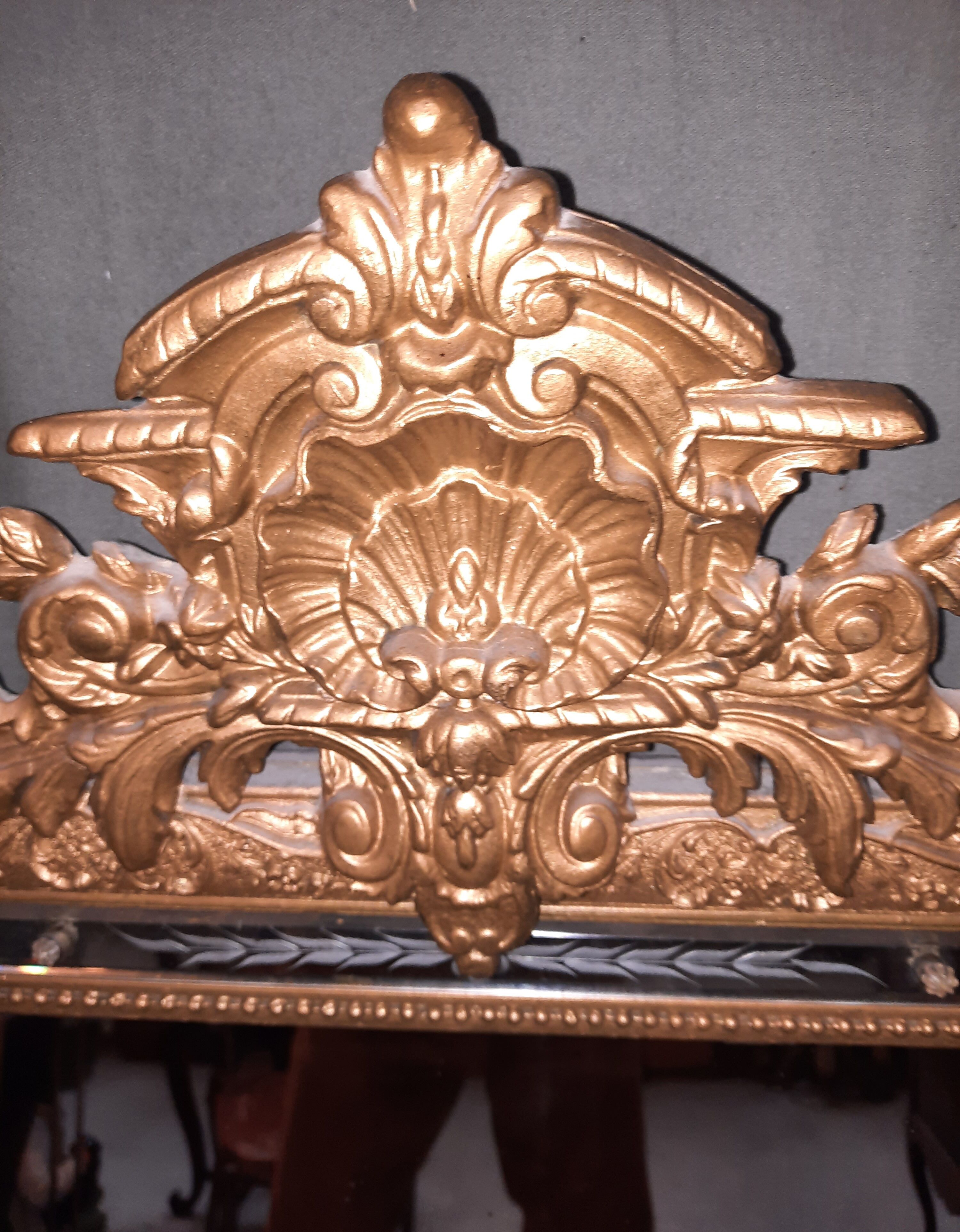 Mirroir doré de cheminnee style Louis XVI