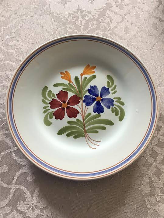 Assiette artisanale de malicorne ateliers moreau