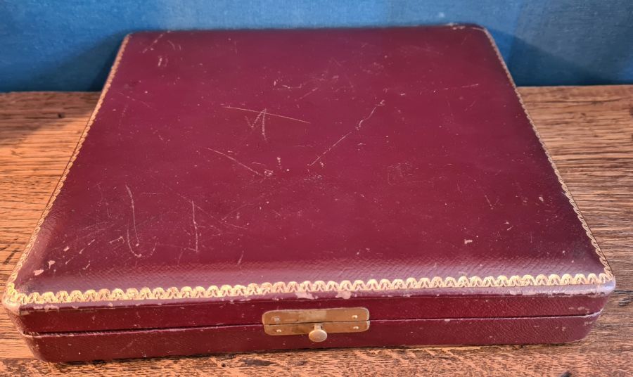 Box of 12 dessert knives