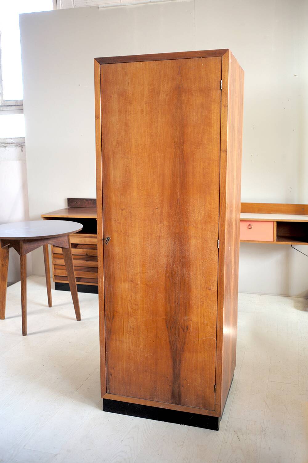 Walnut wardrobe/closet, Italy 1955