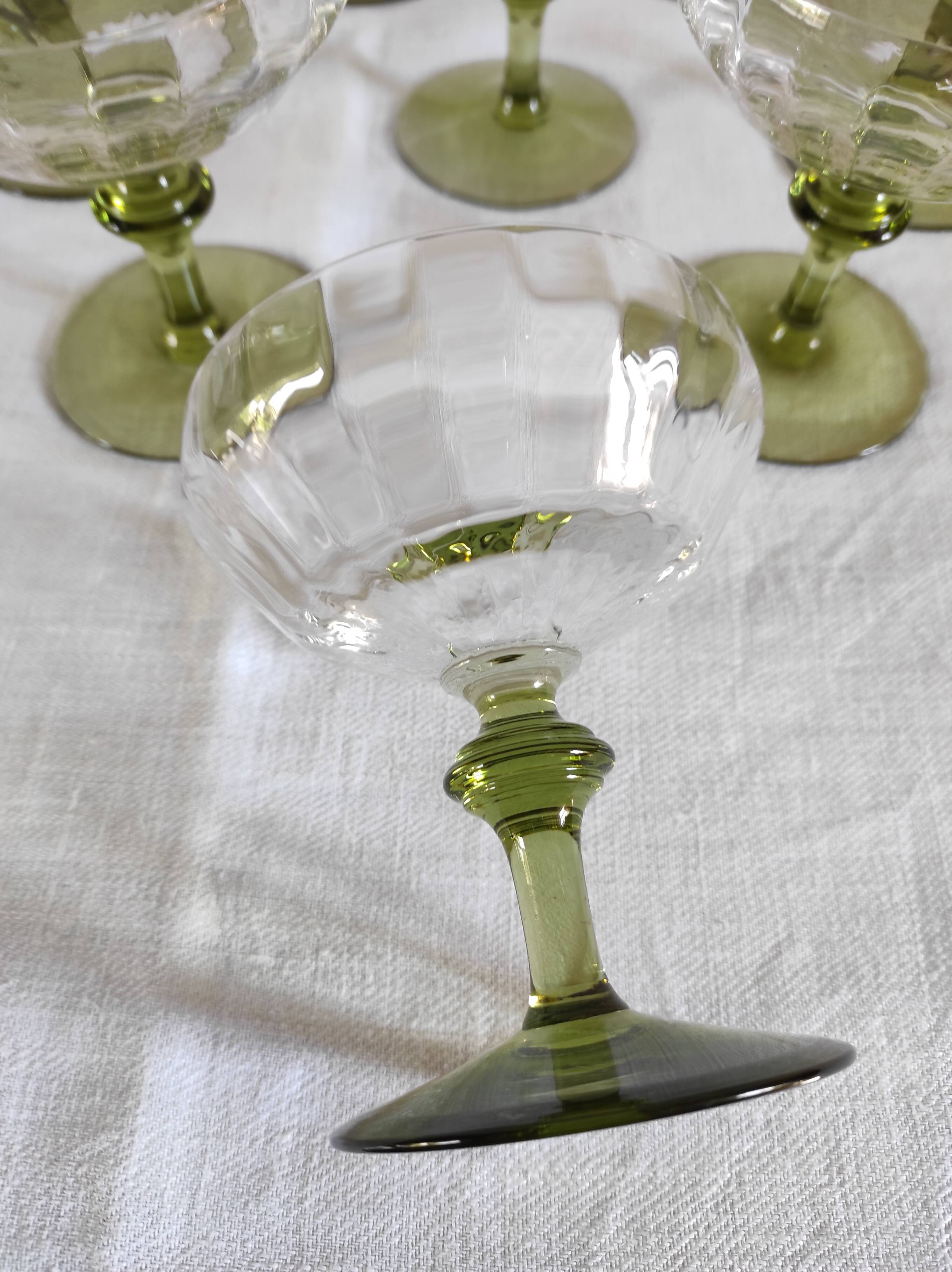 10 glasses of champagne 30 years 40