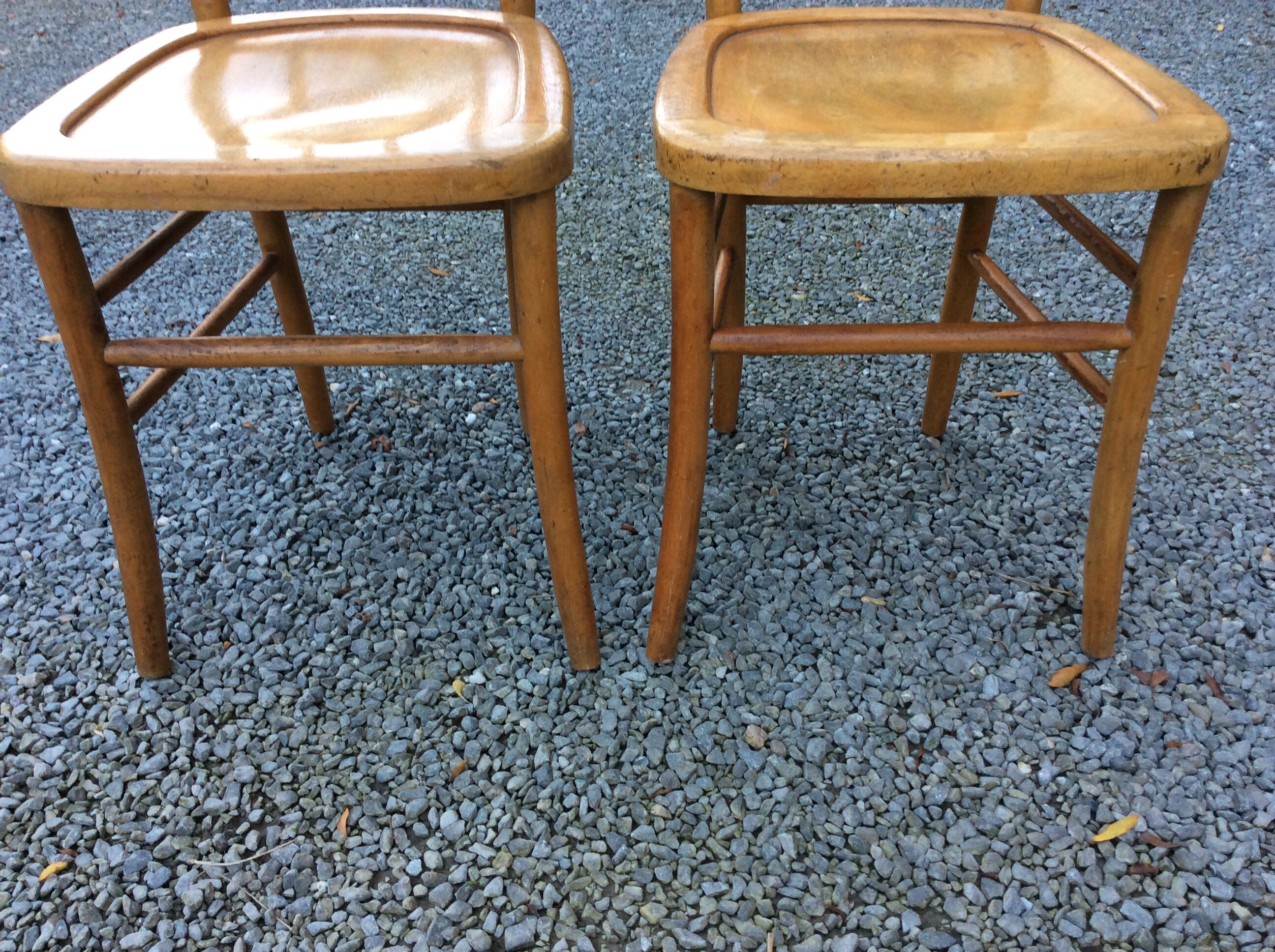 Paire de chaises de bistrot