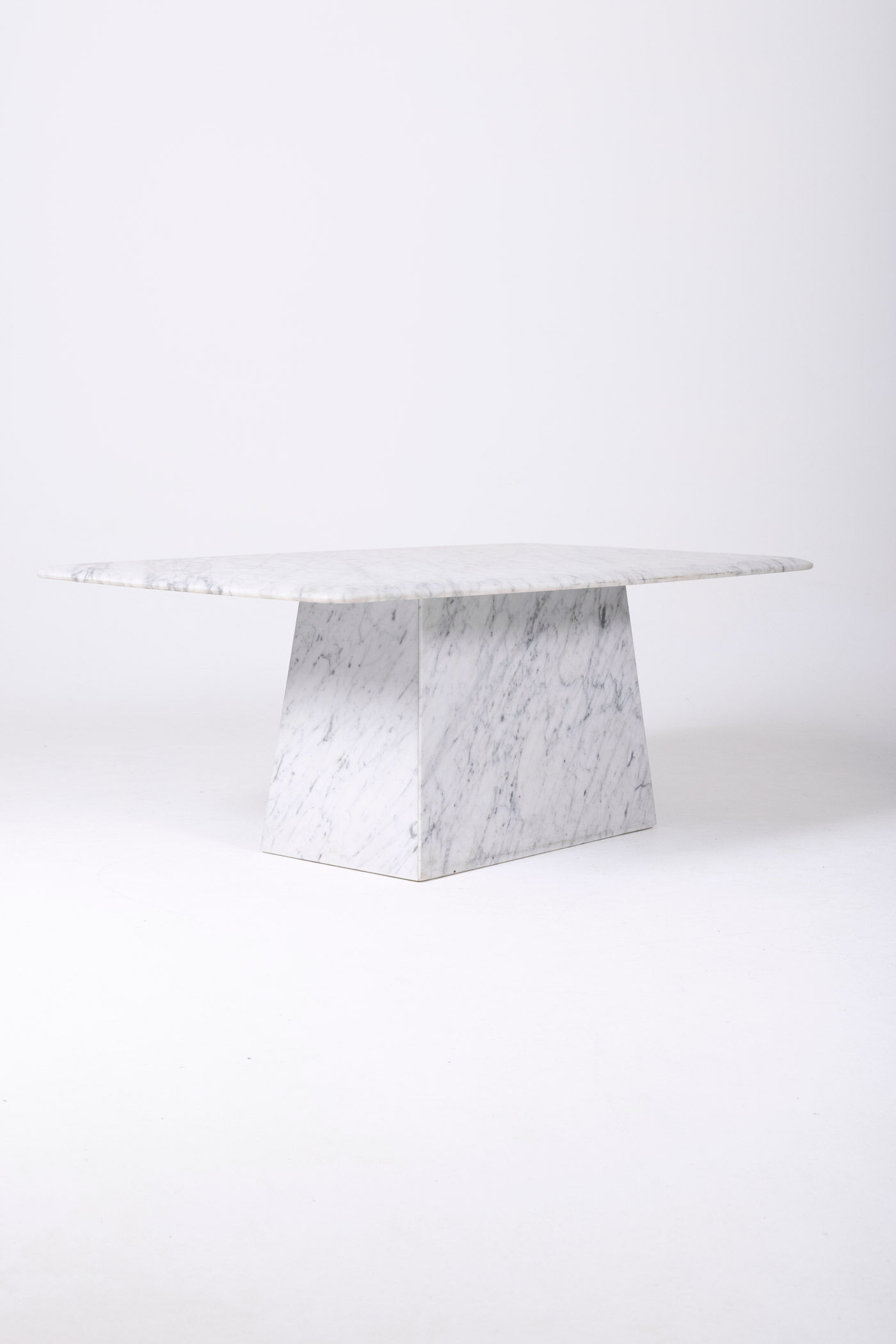 Rectangular marble coffee table