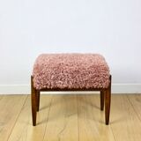 Edmund Homa stool, pink seat, long hair