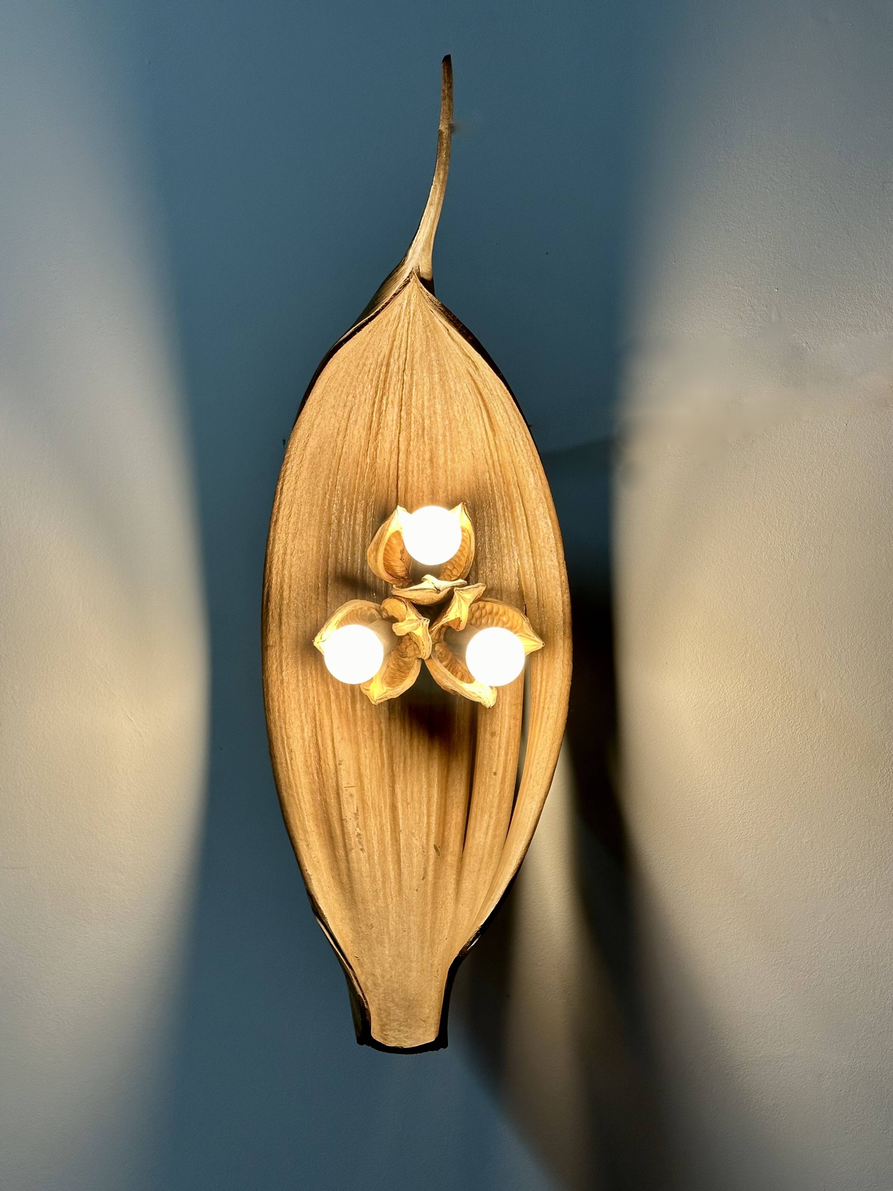 Vintage 70'S banana leaf wall lamp