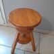 Tabouret tripode en bois à vis vintage atelier industriel
