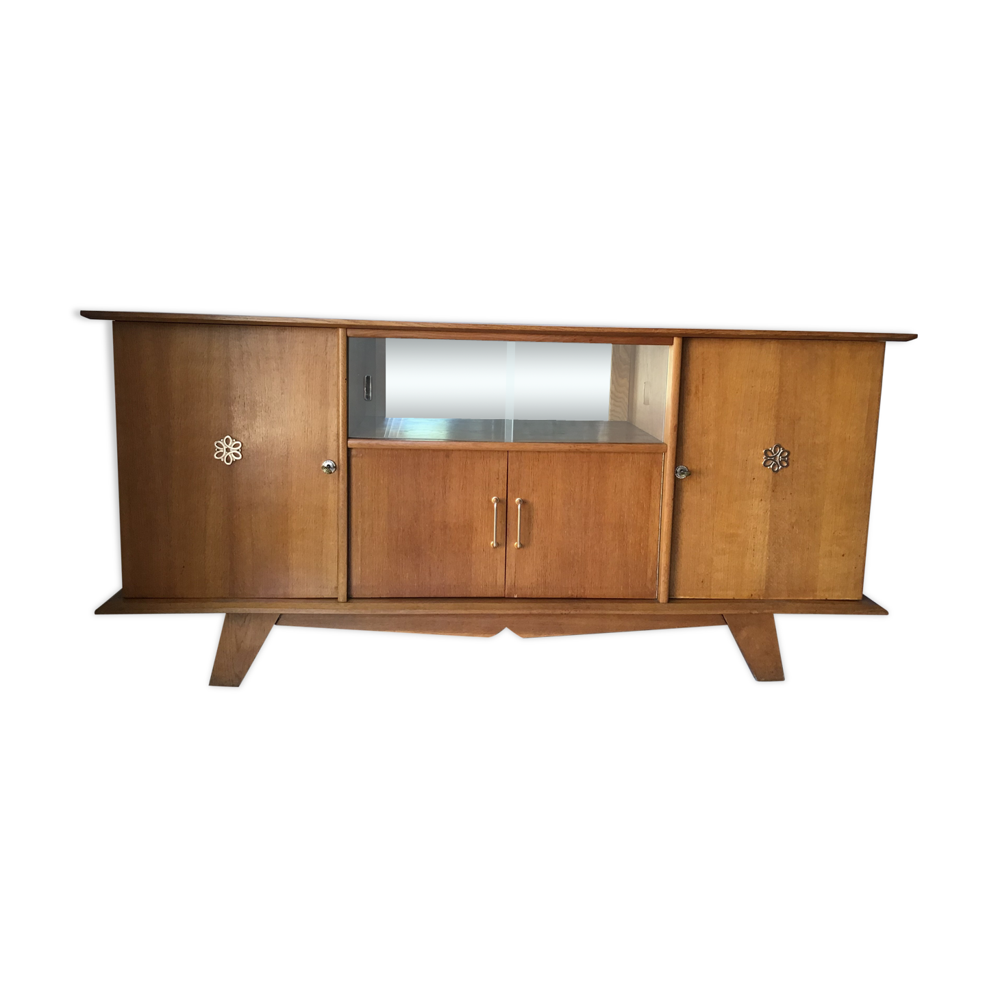 4-door oak sideboard