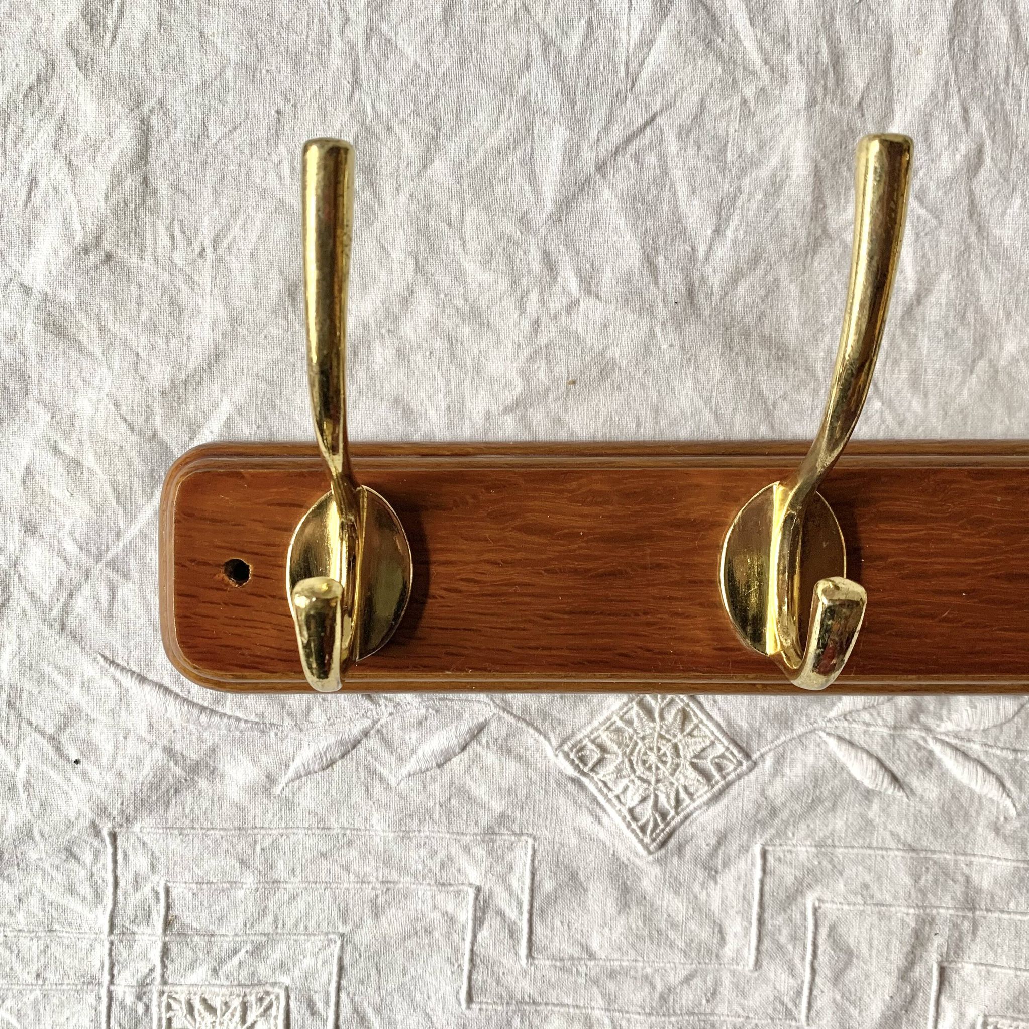 Vintage wall coat rack in lacquered wood - 3 golden hooks