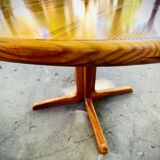60s/70s round and extendable pine dining room table