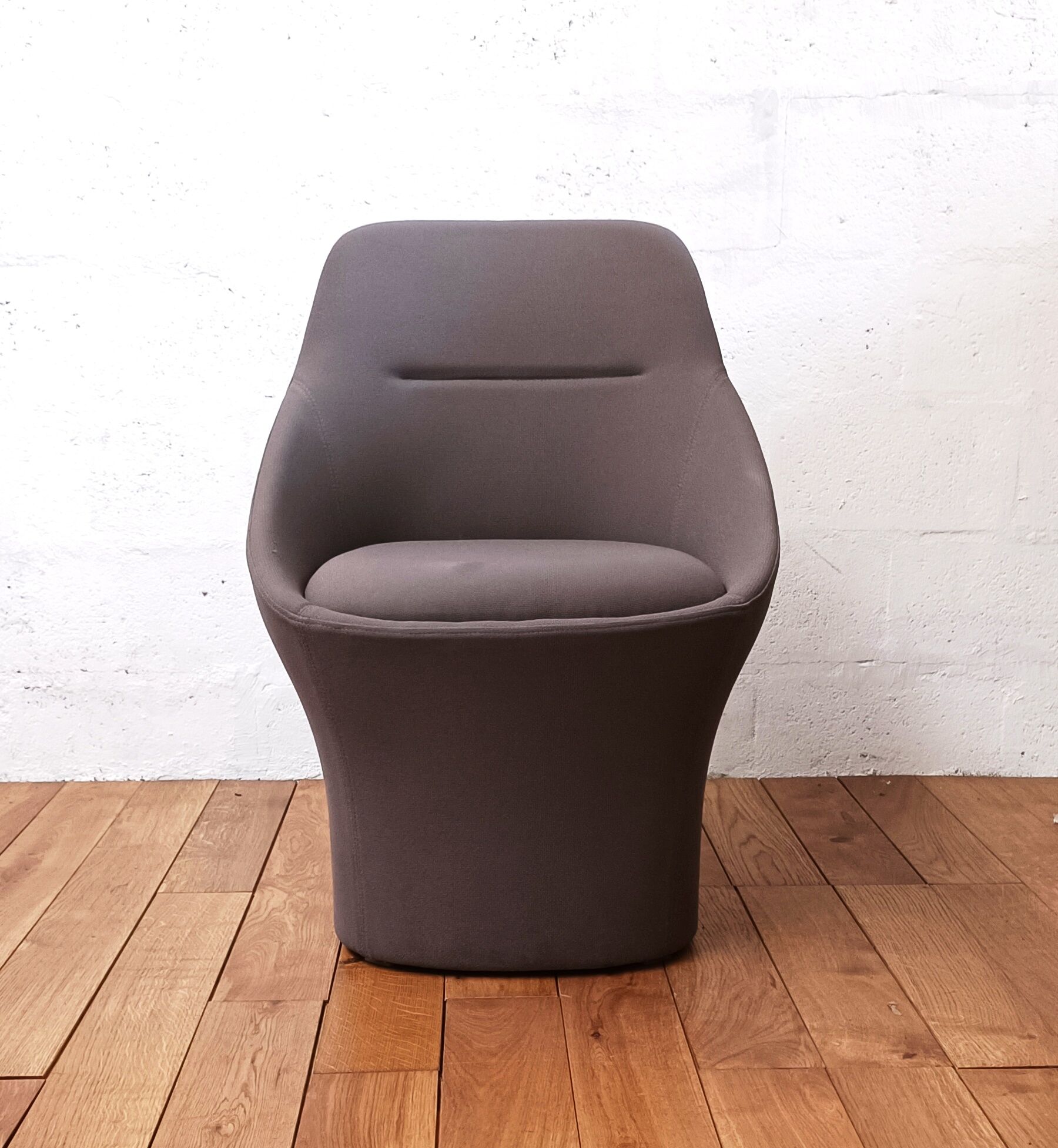 Design armchair Ezy, Offecct