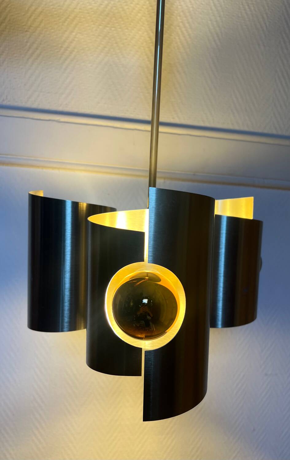 Lustre/suspension space age vintage 1970 alu brosse doree