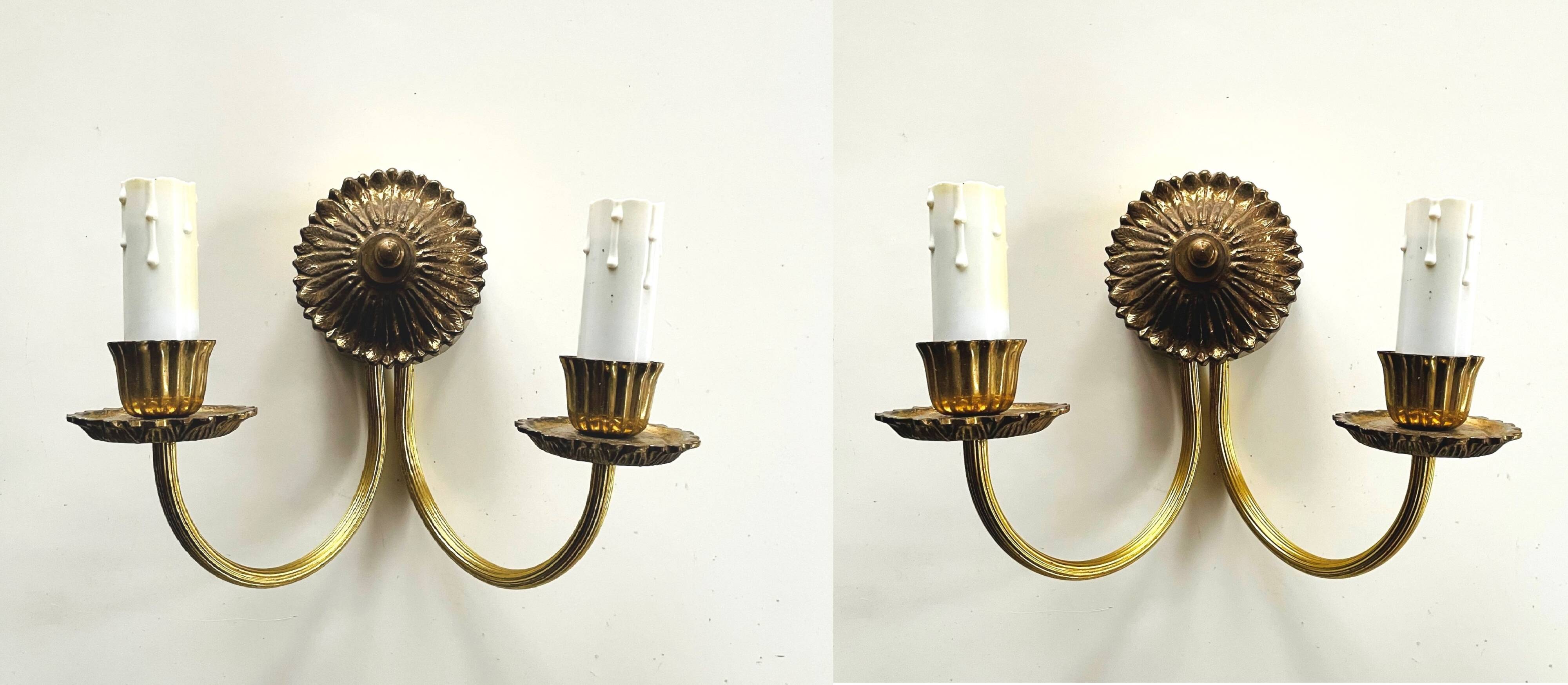 Pair of Louis XVI style wall lights. Vintage 50s