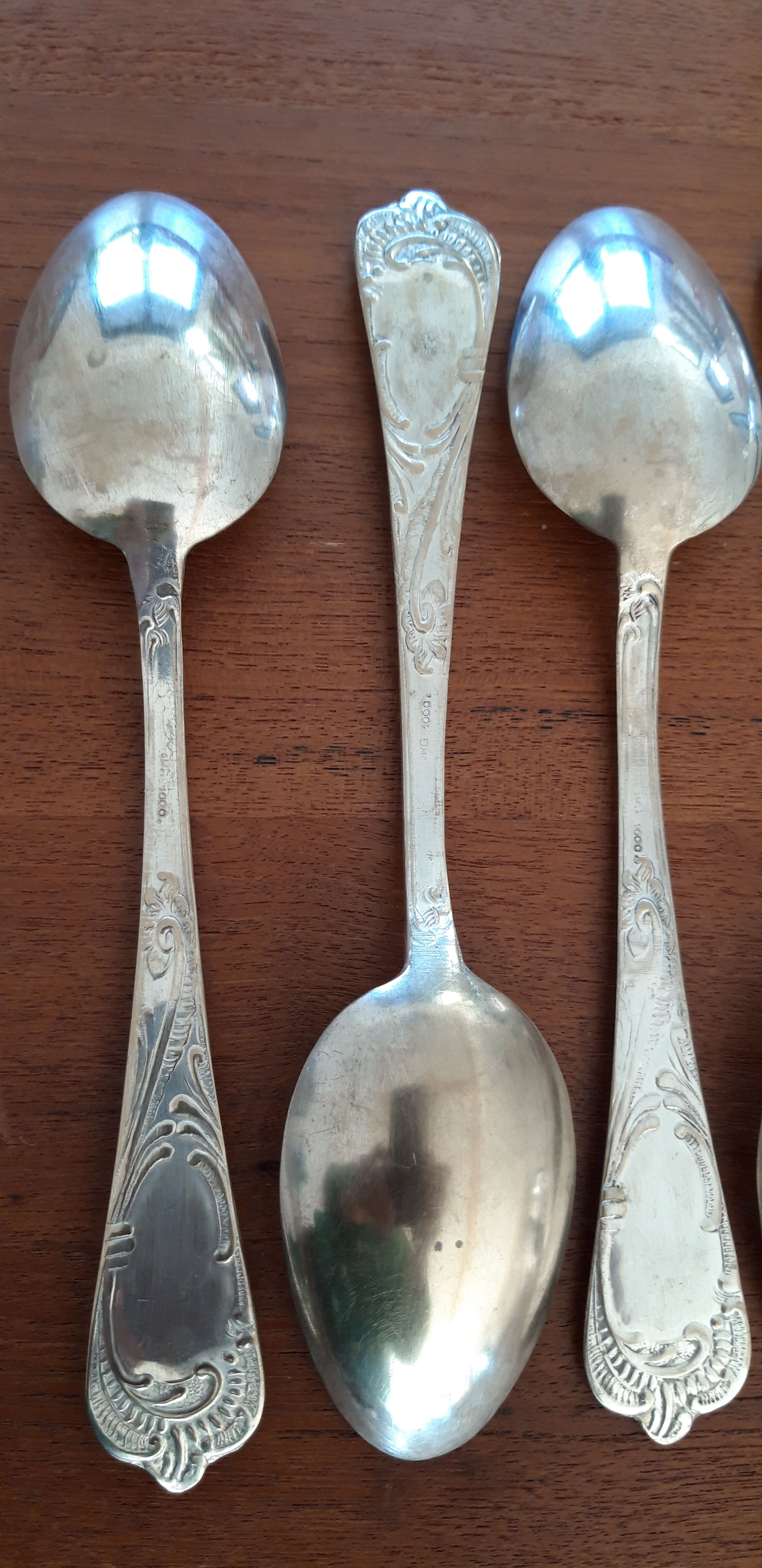 Set of silvered metal cutlery 1/1000th