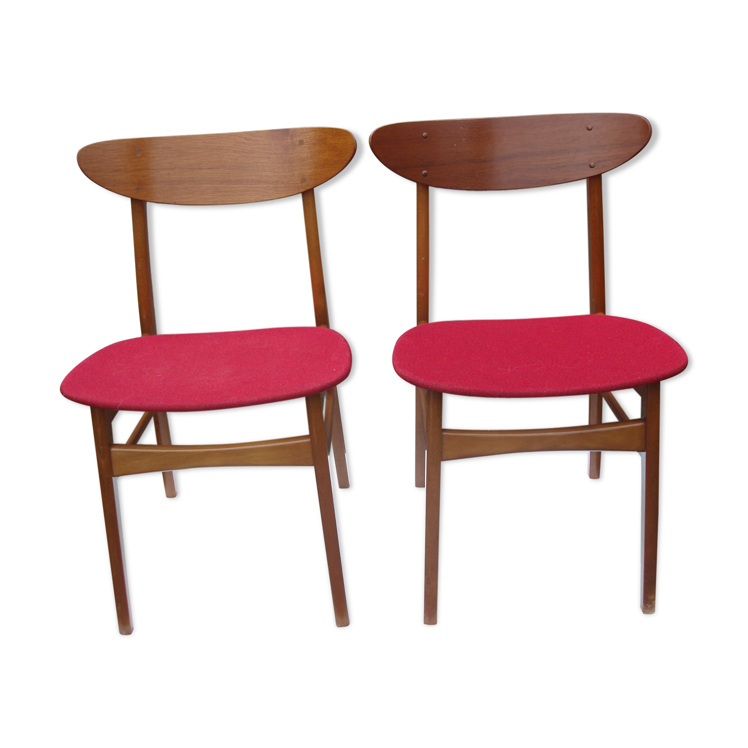 Pair of Scandinavian chairs in teak and red fabric