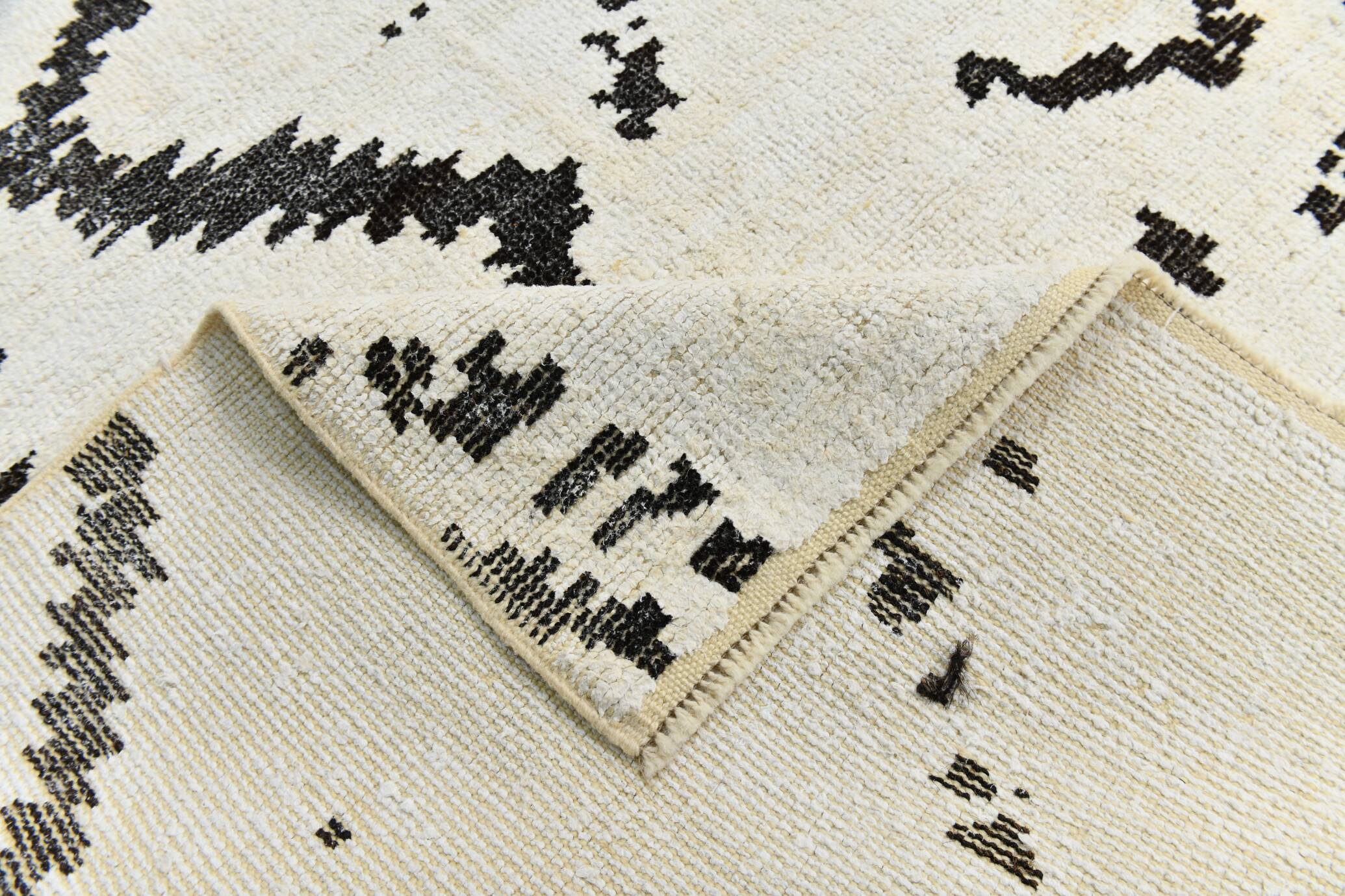 7x10 Neutral White Modern Super Soft Moroccan Rug, 216x294Cm
