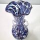 Vase en verre de Murano bleu attribué à Fratelli Toso avec des murrines, Italie