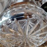 Crystal cooling bucket