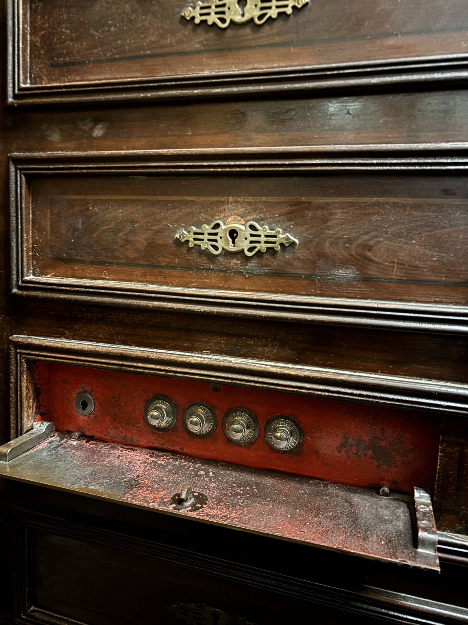 Antique commercial safe from Paris – Wood & marble – Functional