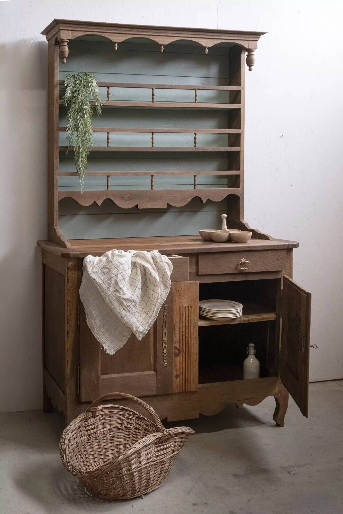 Large dresser "Mathilde"