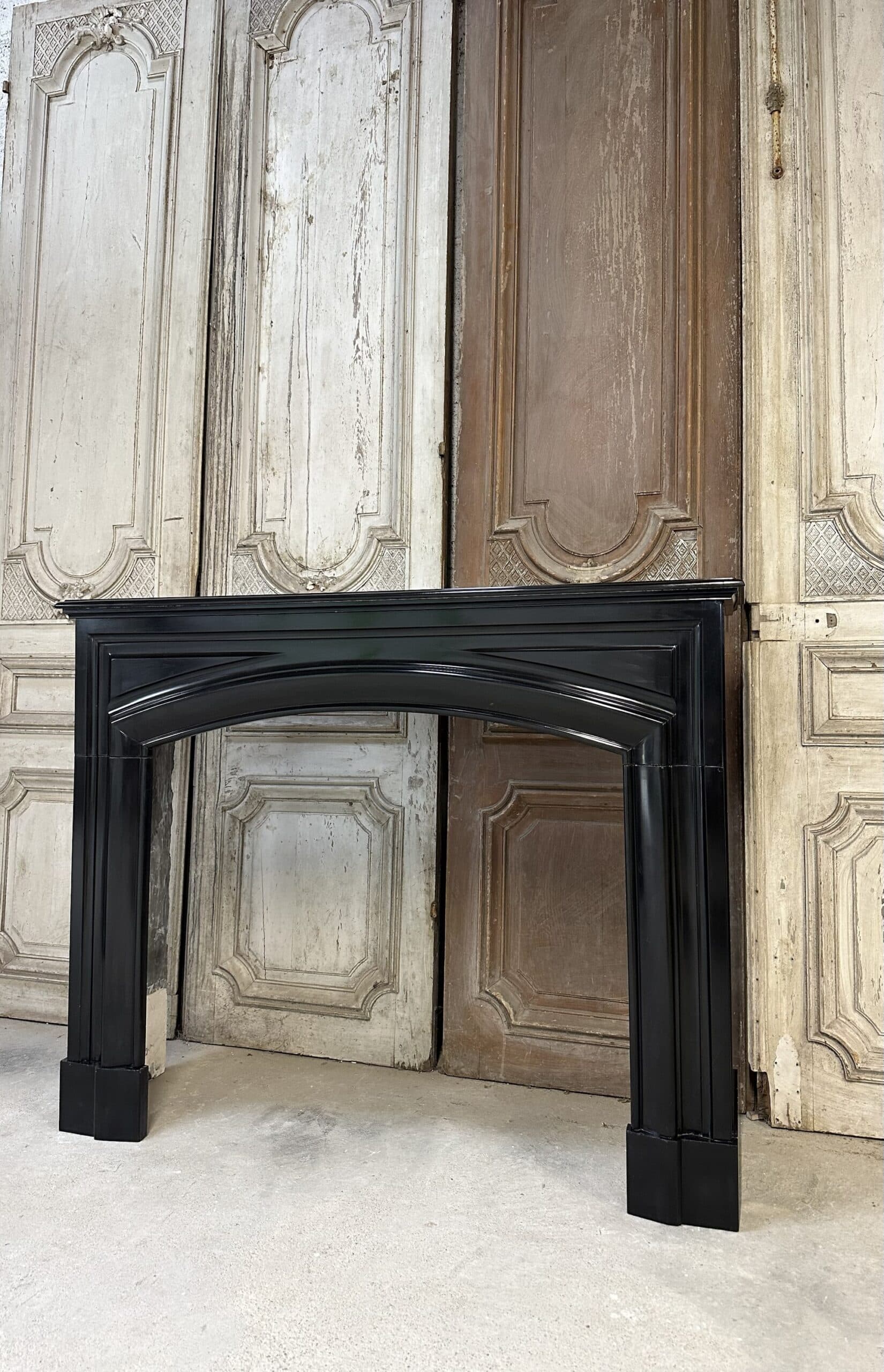 Black marble fireplace from around 1900