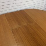 Scandinavian round table