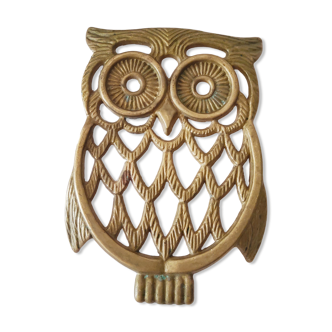 Owl brass underside