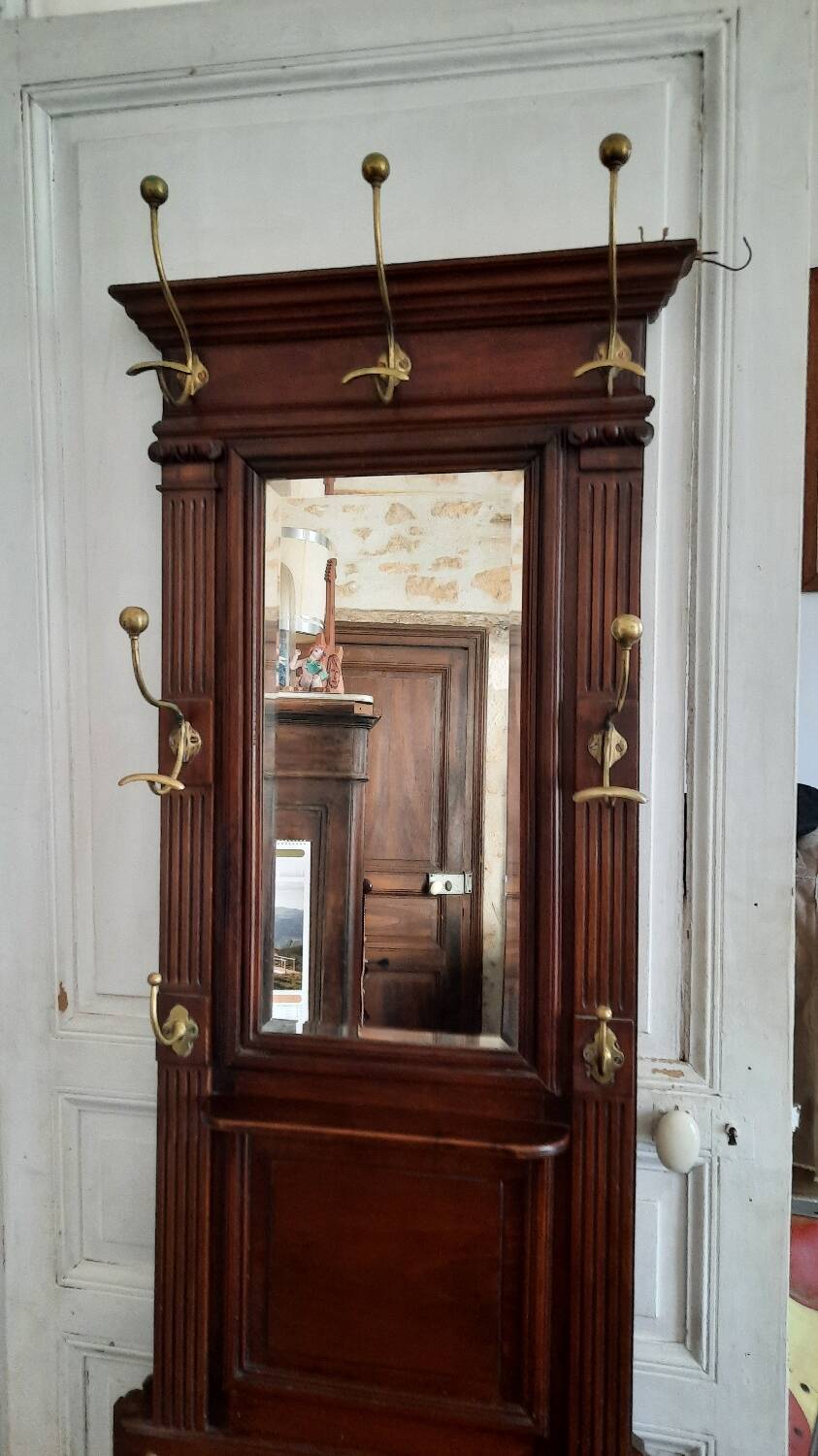 Cloakroom coat rack 1900