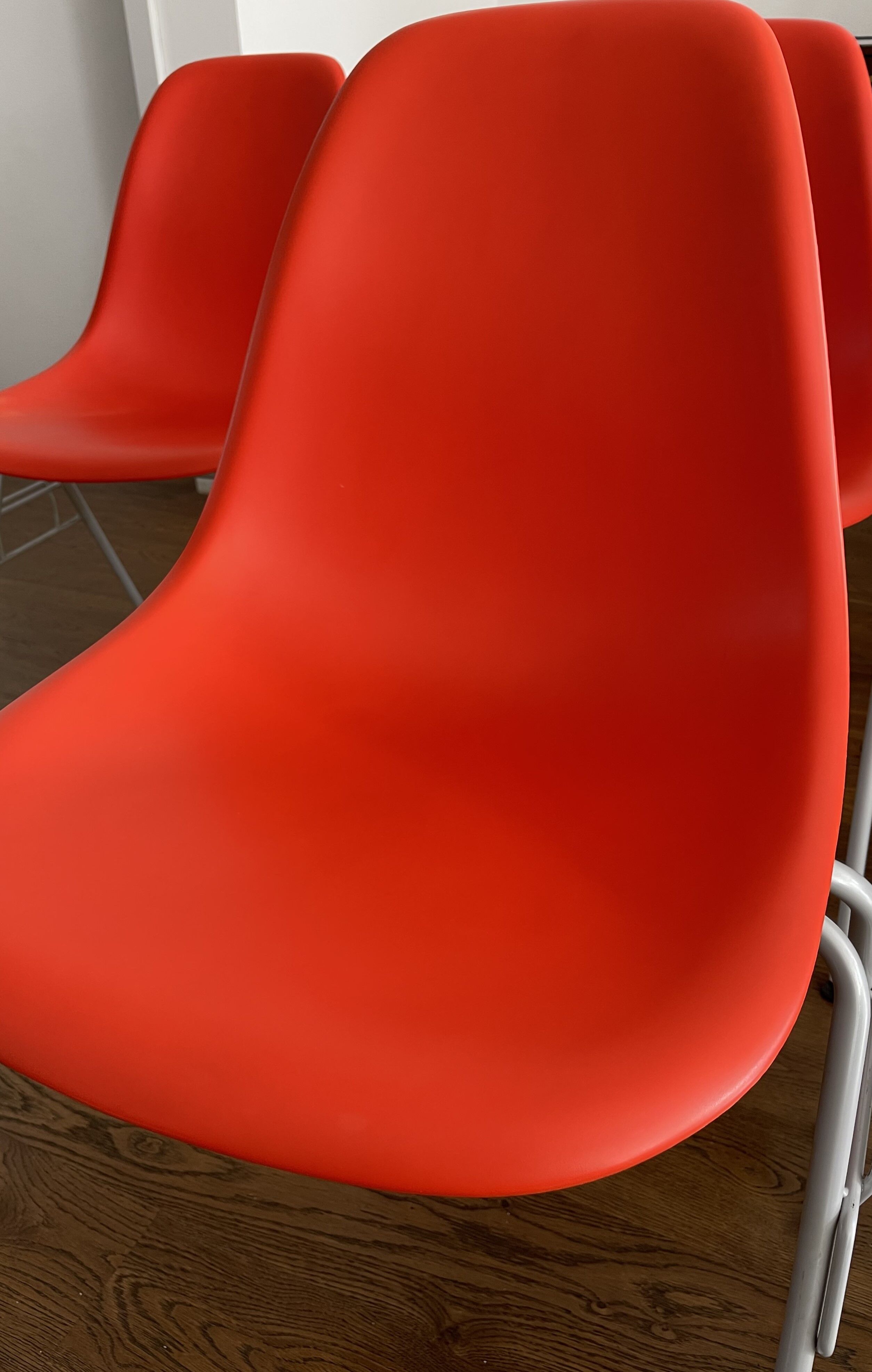 4 Charles Eames DSS chairs for Vitra, Poppy Red