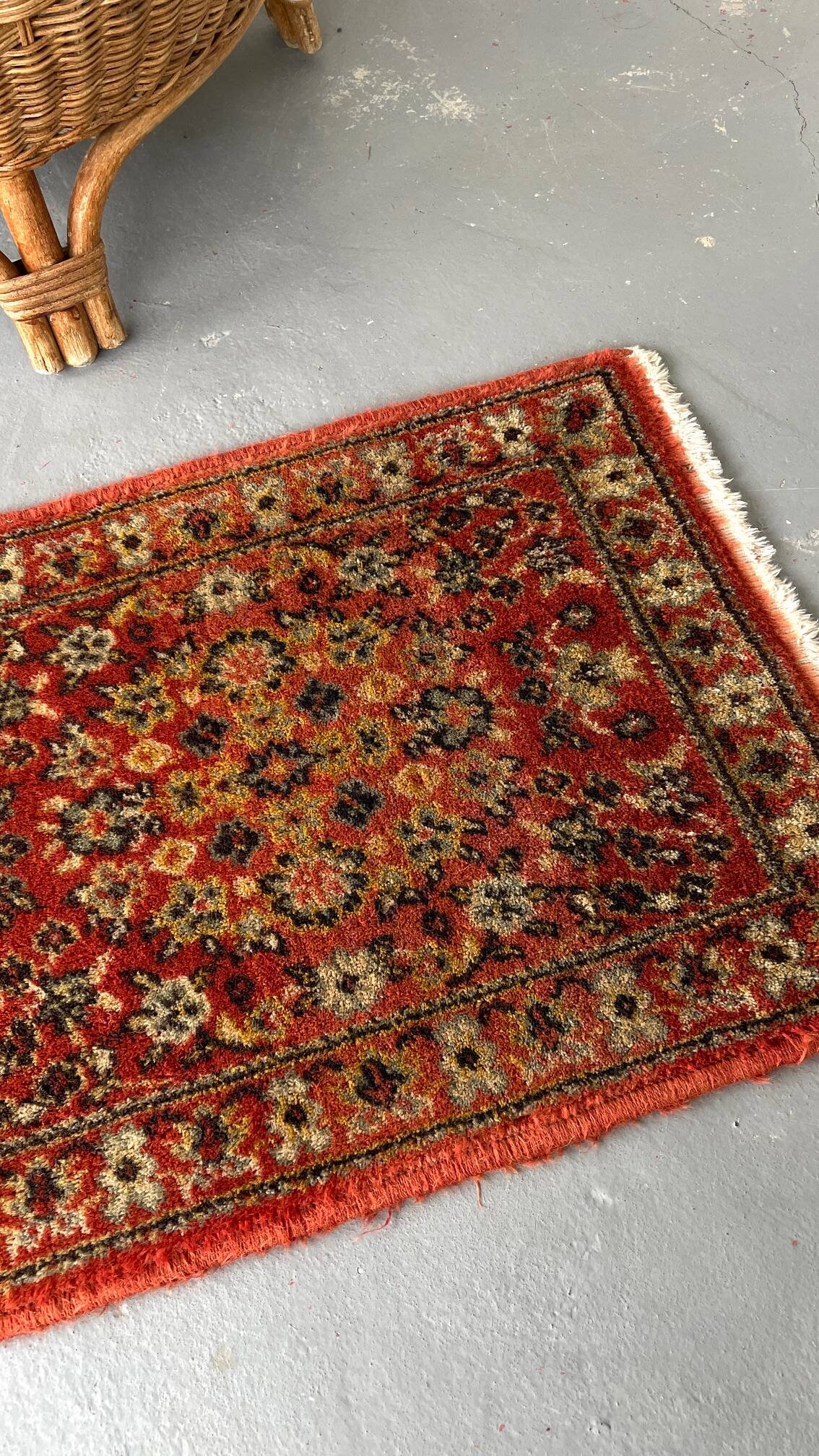 VINTAGE RUG Made in Belgium