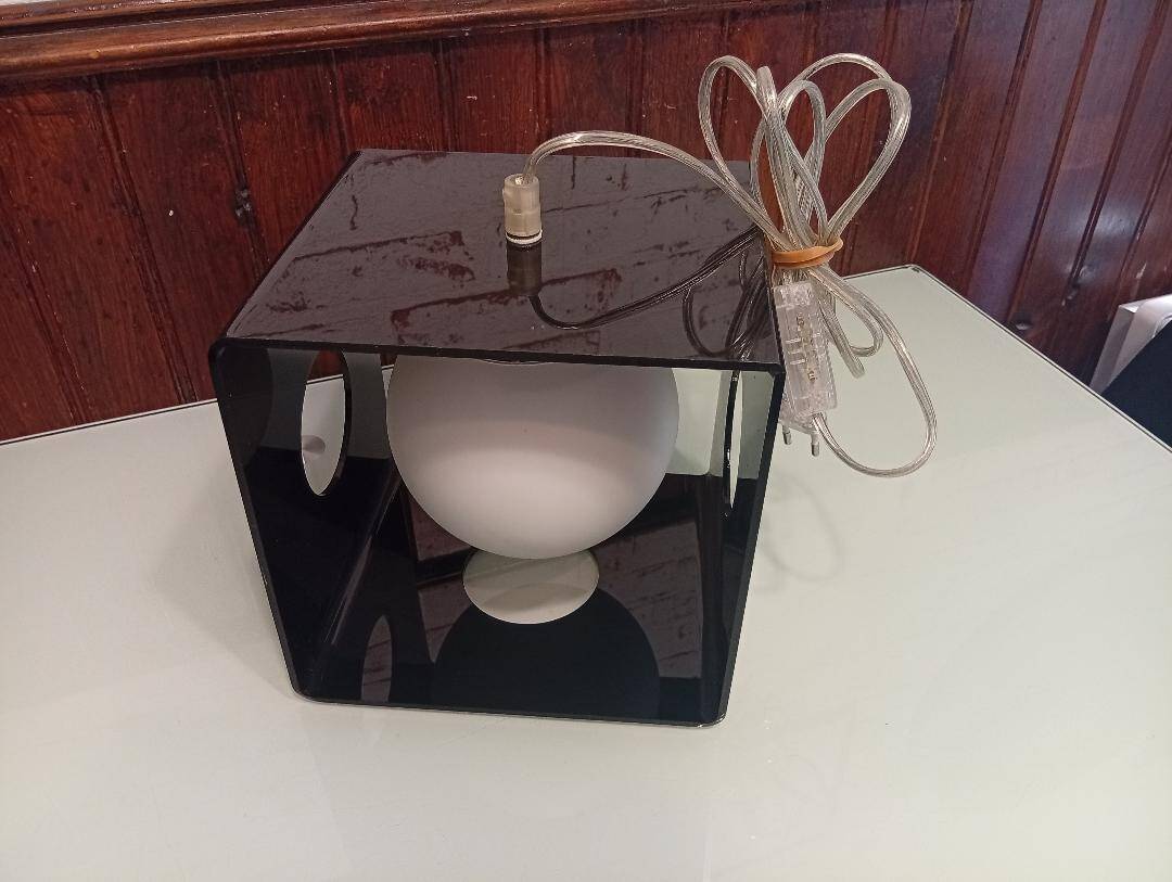 Modern Plexiglass Table Lamp