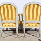Paire de Fauteuils Cabriolet, en Bois réchampi, style Louis XVI – Fin XIXe