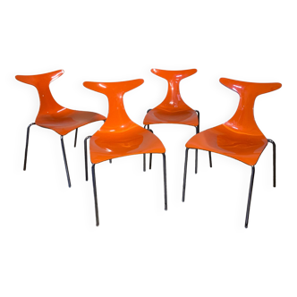 4 orange chairs Delfy chairs design Gino Carollo Ciacci Kreaty
