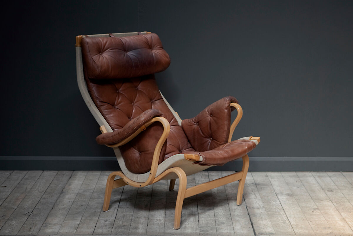 A Pernilla 69 leather lounge chair by Bruno Mathsson for Dux, 1969