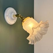 Applique tulipe vintage en verre dépoli