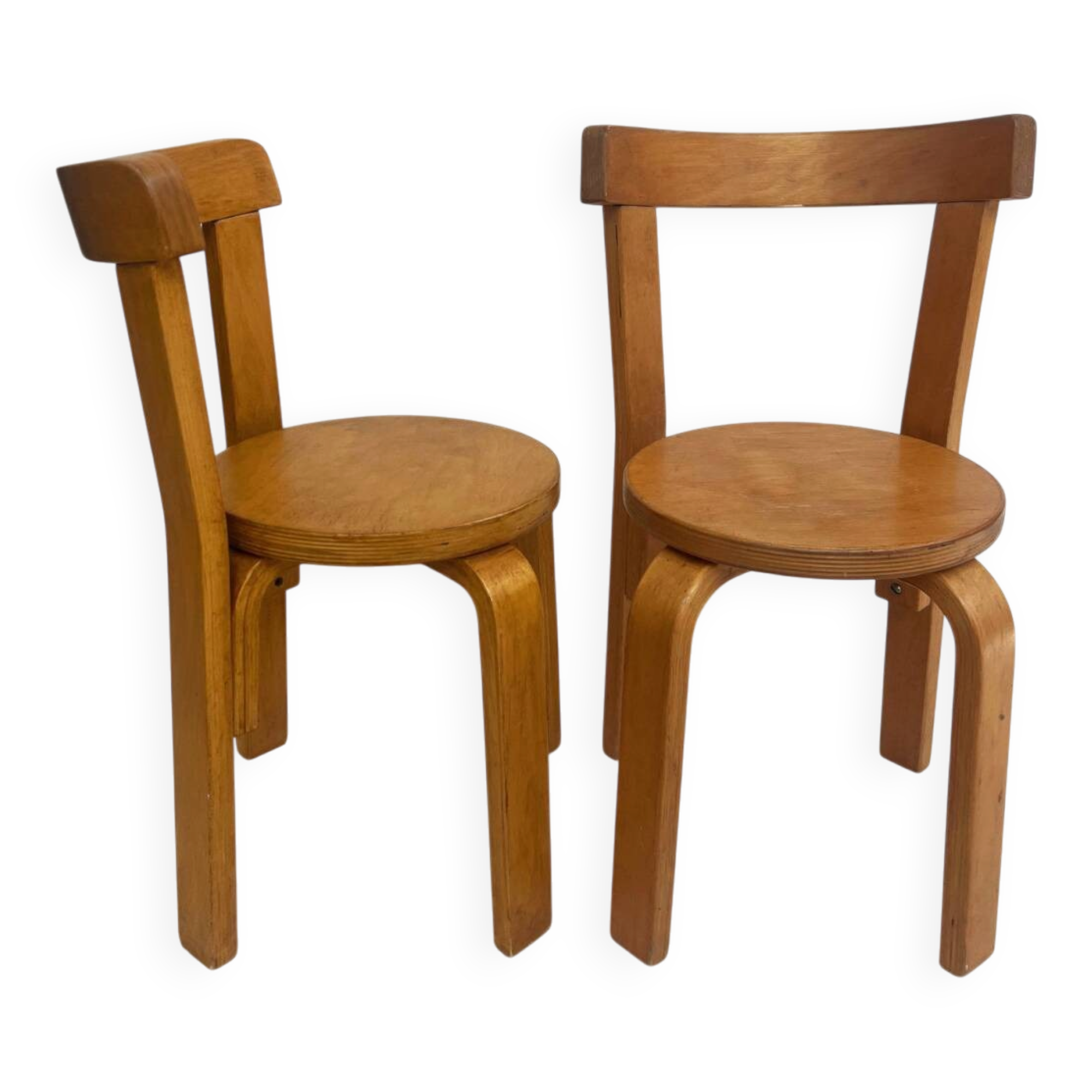 Chaise scandinave aux allures de Alvar Aalto