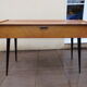 Tricoteuse scandinave pieds compas console vintage