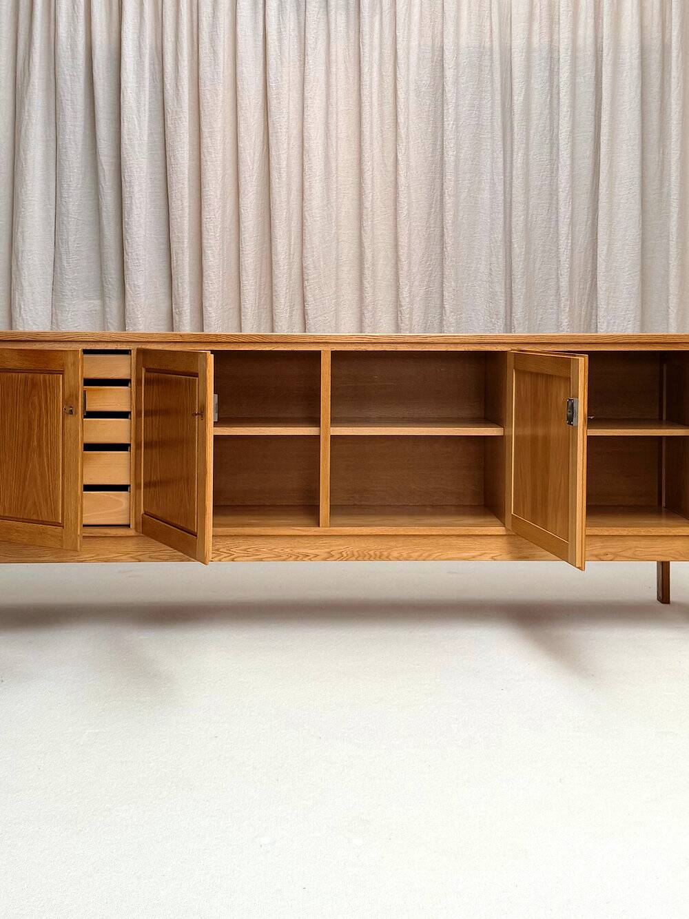 Oak buffet, Jos De Mey, Van den Berghe-Pauvers, Ghent, Belgium, 1970s