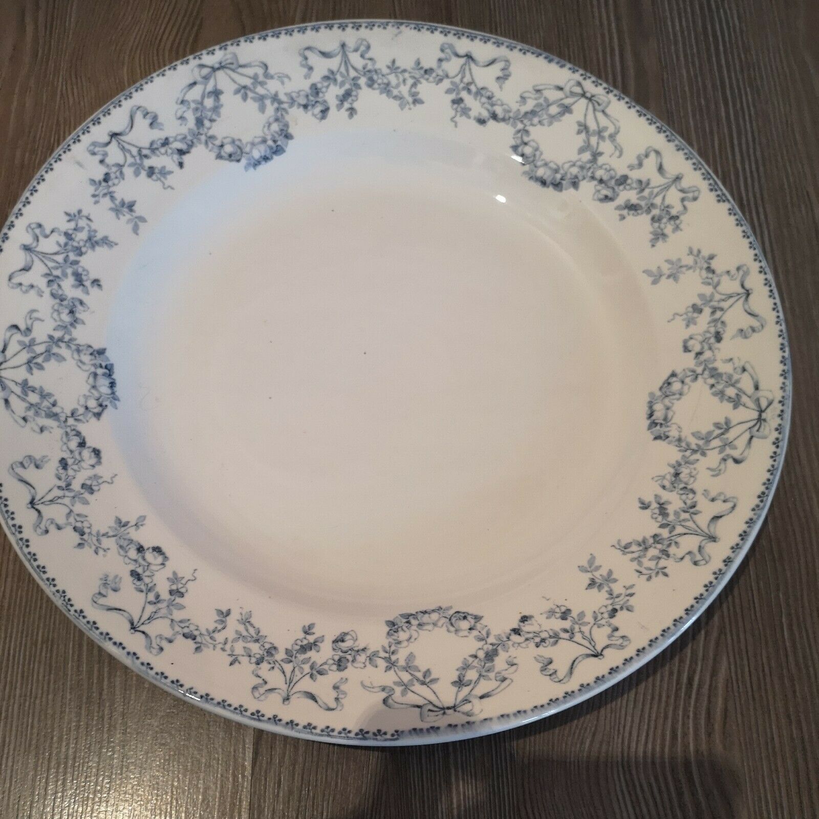 Round dish in Earthenware Sarreguemines Model Mozart