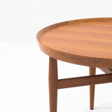 Sibast Møbler round teak coffee table designed by Arne Vodder