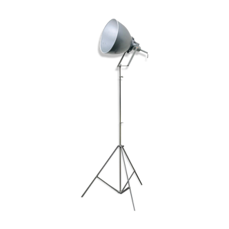 Photo studio lamppost