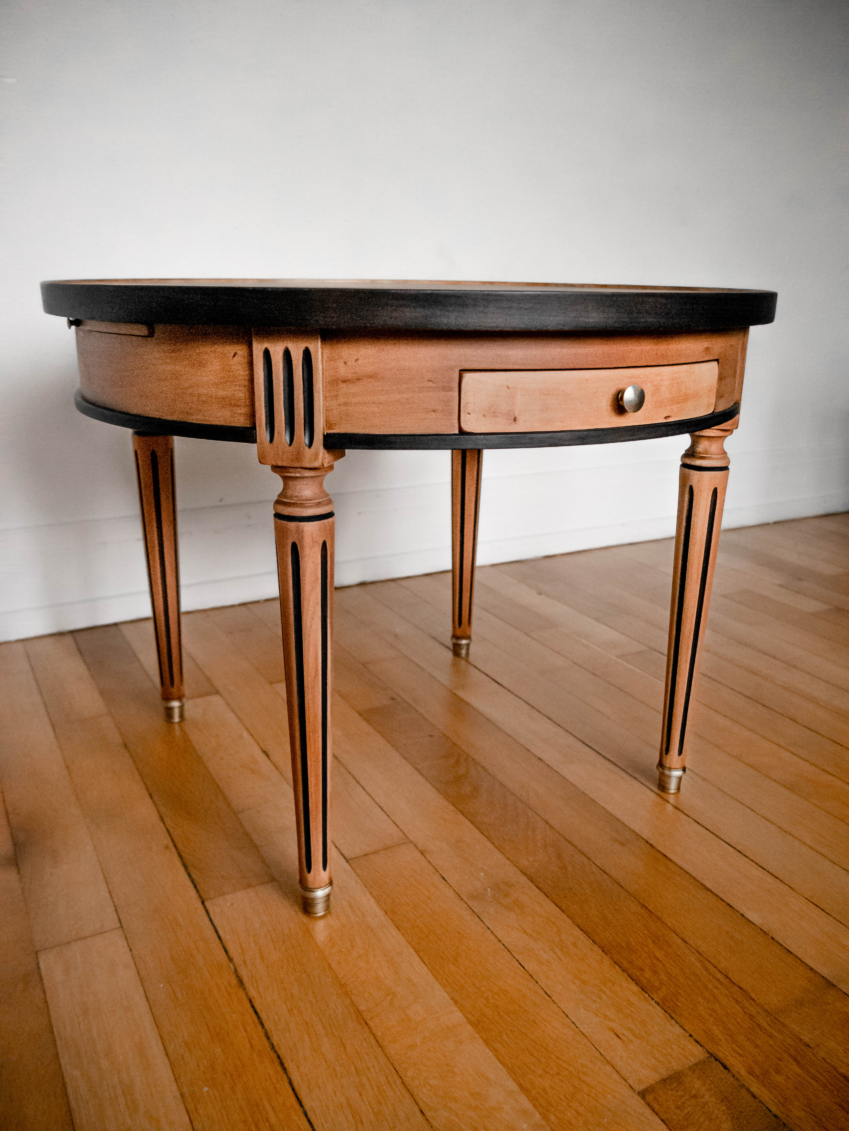 Round wooden hot water bottle coffee table