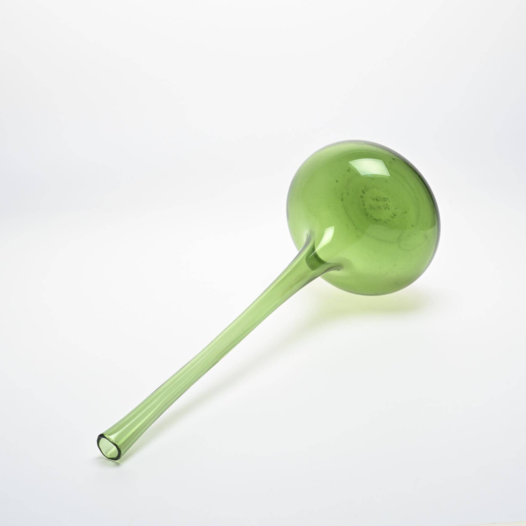 Green glass narrow-necked vase by Claude Morin, circa 1970