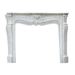 Cheminée de style Louis XV en
