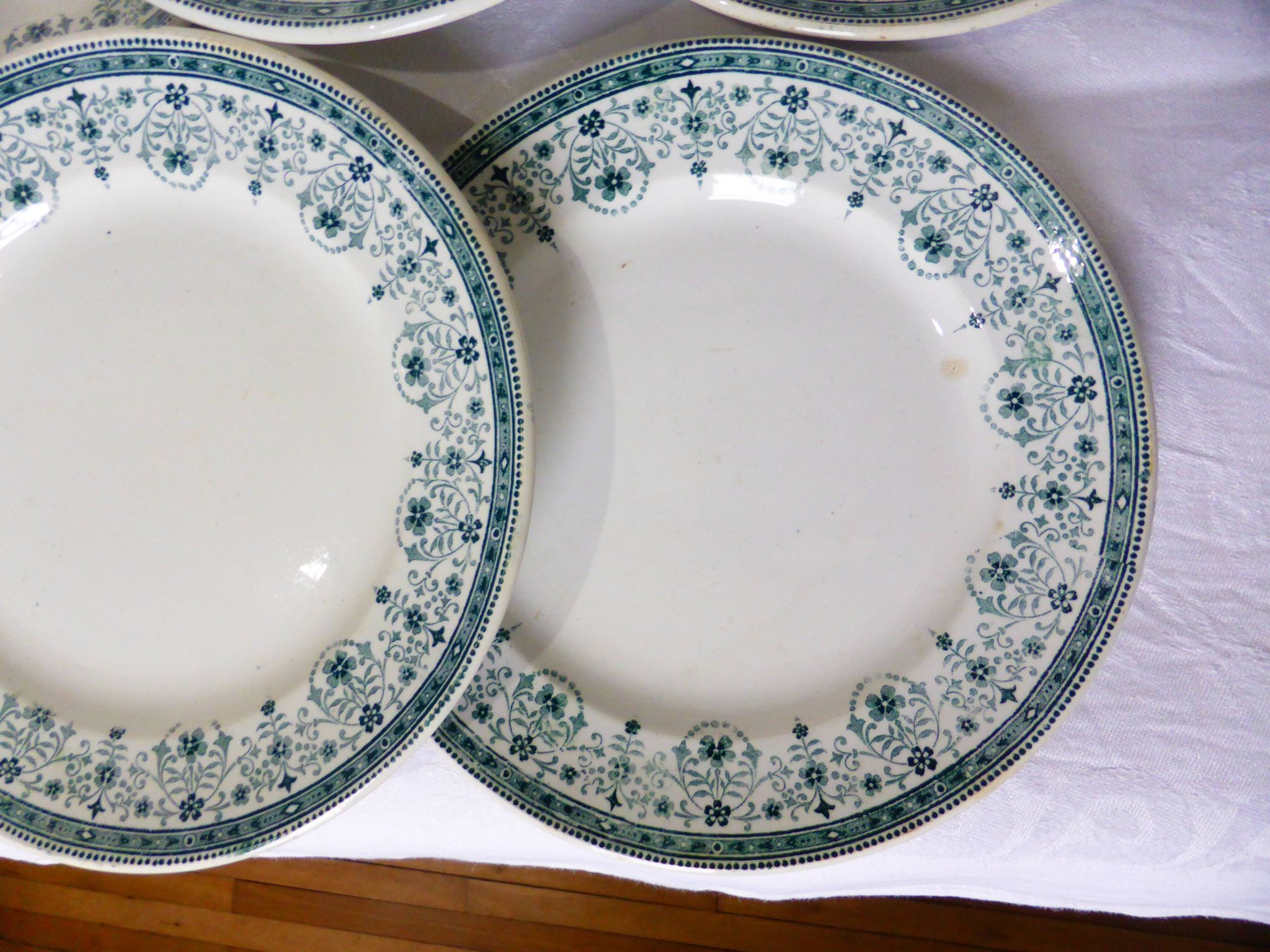 Set of 6 dessert plates from the Moulin des Loups and Hamage model Marceau 211228