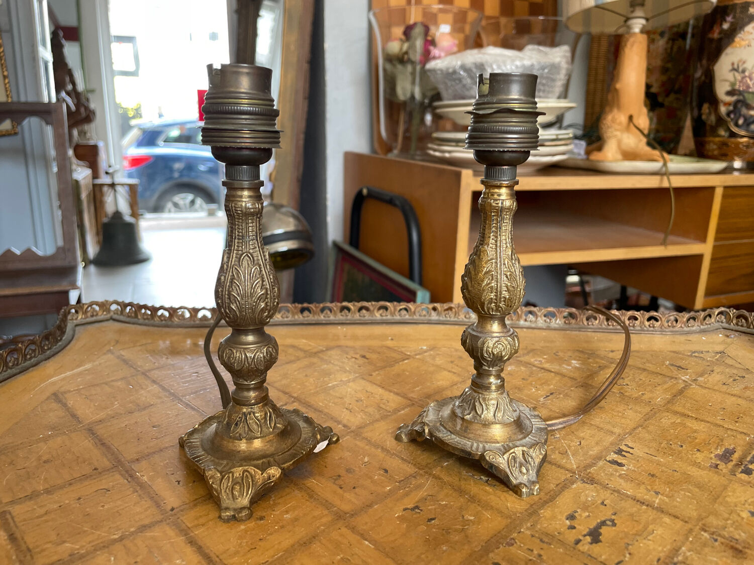 Brass lamp legs
