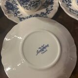 Set of 14 Sarreguemines cups and saucers