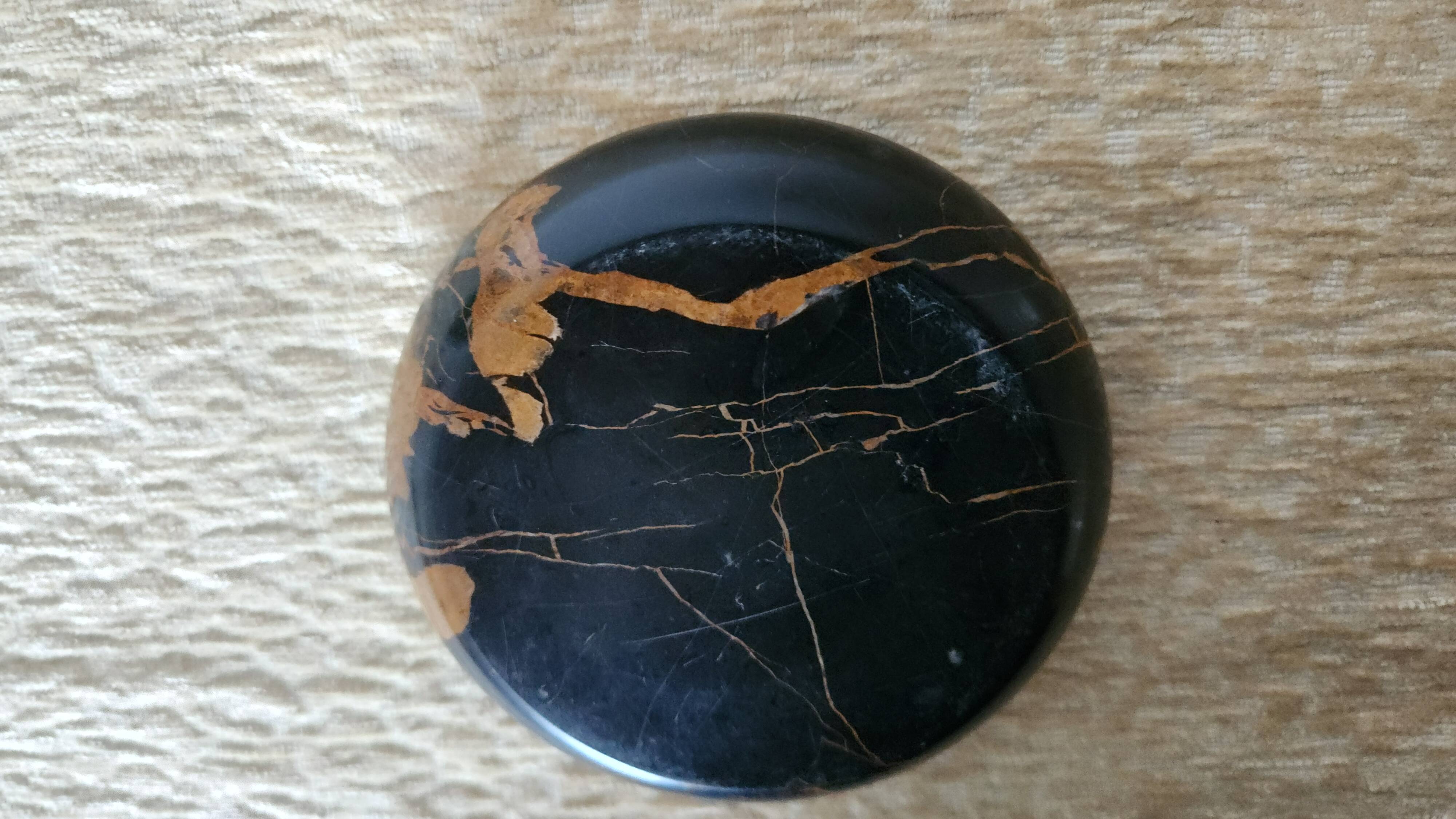 Vintage round ashtray in Italian black and gold Portoro marble.