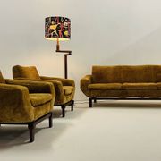 Living room set in amber velvet