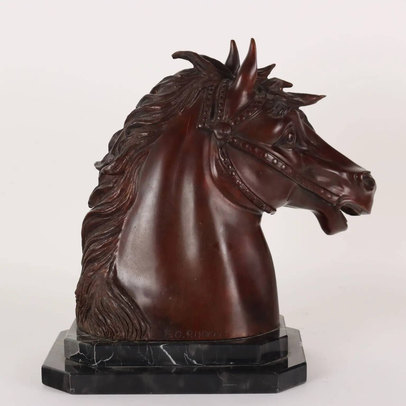 Modern bronze sculpture of a horse's head F.G. Ruocco Naples 20th century