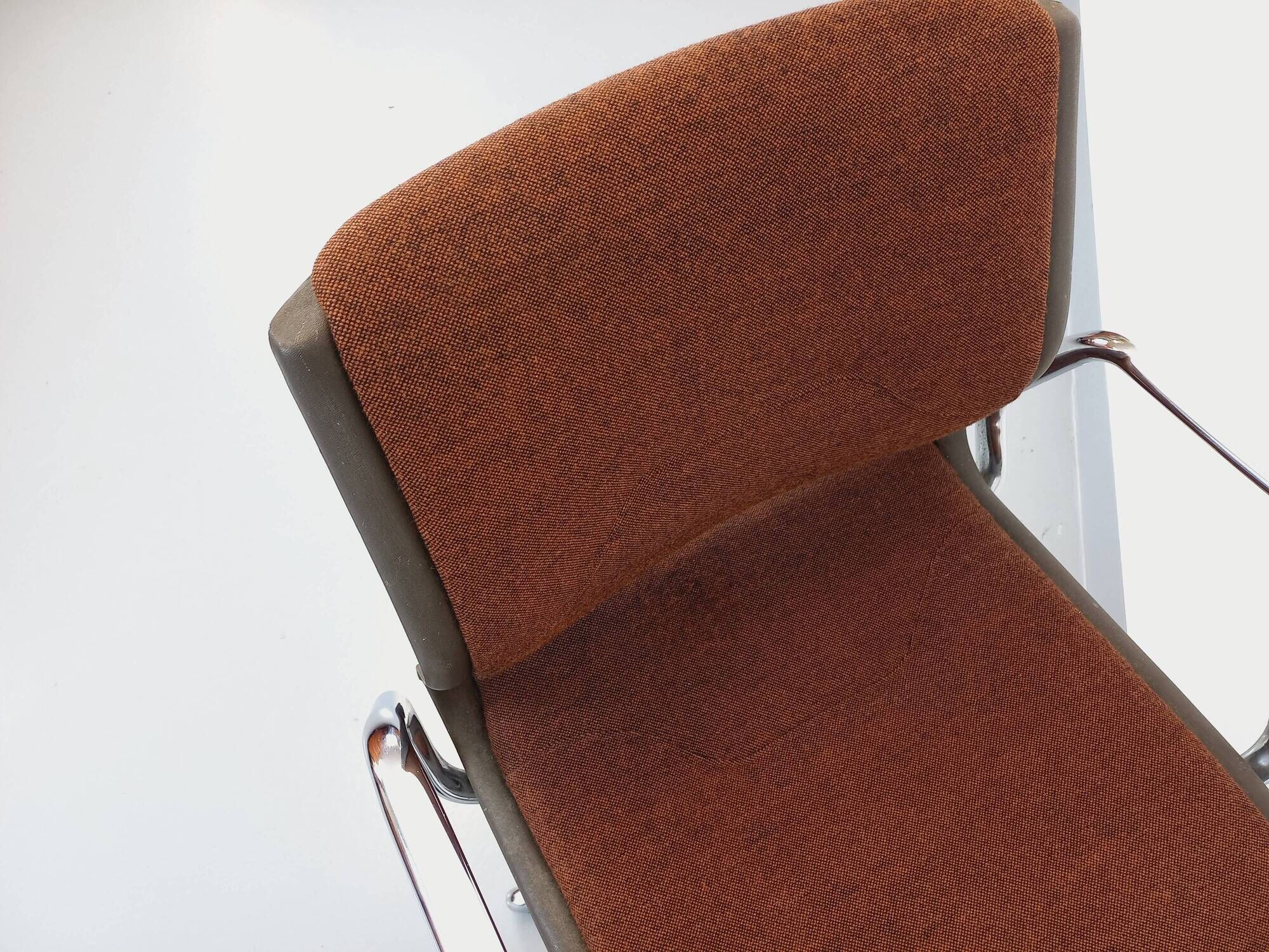 Vintage Steelcase Strafor office chair in chrome and fabric from the 70s
